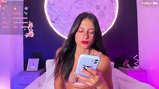 Agathaargent  online show from January 23, 2025, 9:39 am