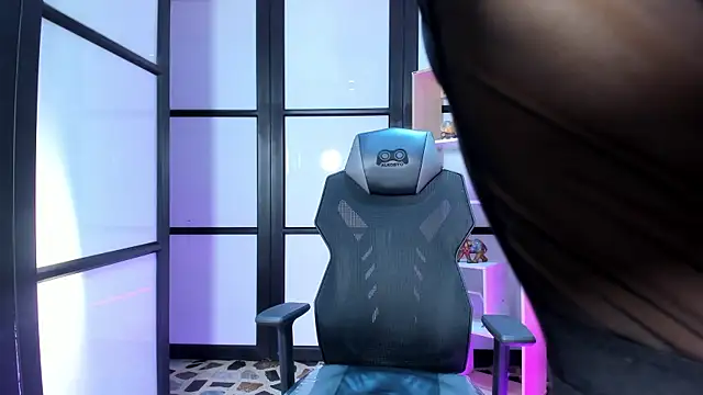 Agathaargent  online show from November 20, 2025, 8:41 pm