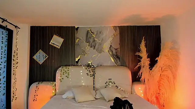 Agathaargent  online show from January 8, 2026, 11:23 am