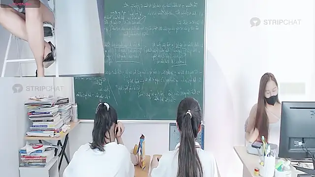 Snapshot of _Math_ chatting on September 27, 2025, 3:11 am Math online show from September 27, 2025, 3:11 am