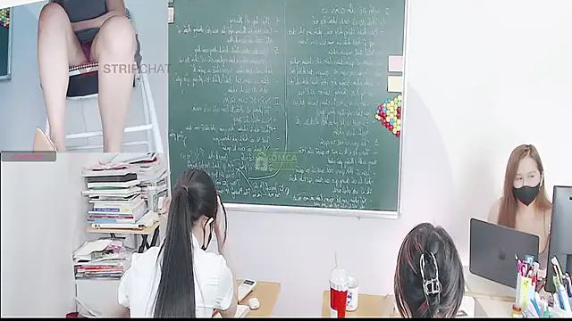 Snapshot of _Math_ chatting on October 29, 2025, 3:03 pm Math online show from October 29, 2025, 3:03 pm