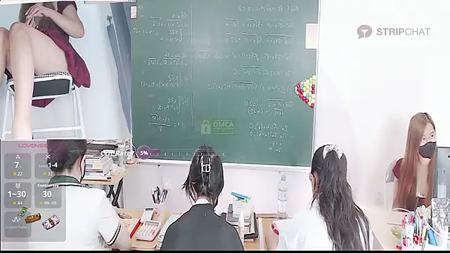 Snapshot of _Math_ chatting on November 5, 2025, 3:28 am Math online show from November 5, 2025, 3:28 am