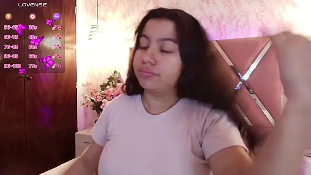 Miaa Smiith1 online show from February 24, 2025, 12:16 pm