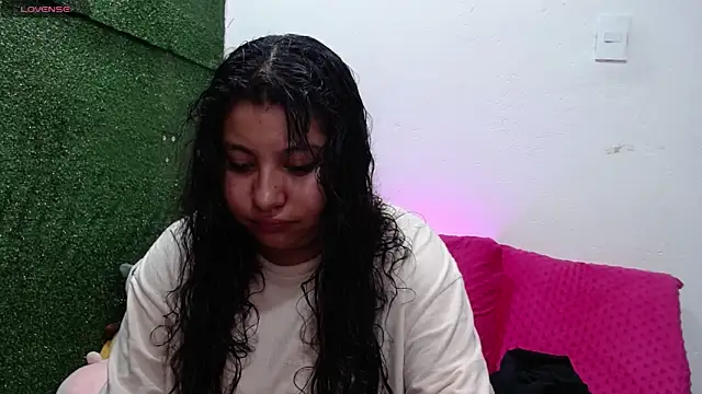 Miaa Smiith1 online show from November 5, 2025, 10:04 am