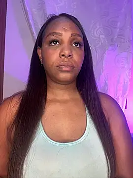 kitty  blackgl online show from April 16, 2026, 2:12 am