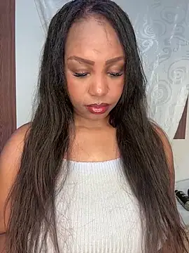 kitty  blackgl online show from April 21, 2026, 10:43 am