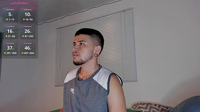 ftmphilip  online show from November 29, 2025, 12:02 am