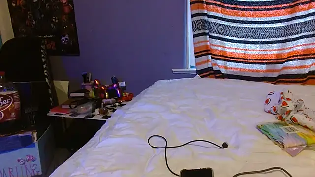 watermellonpussy online show from July 8, 2026, 9:08 pm