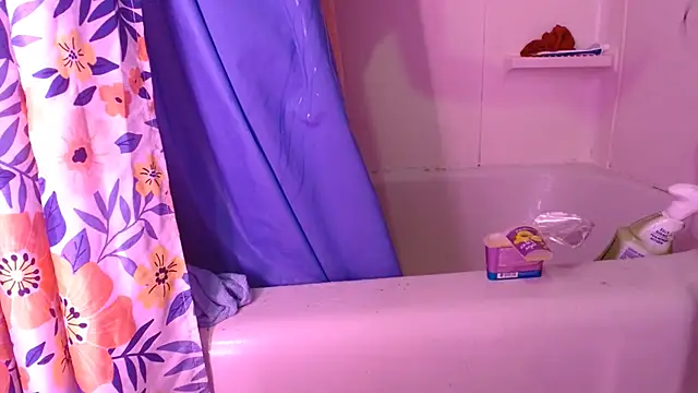 watermellonpussy online show from July 9, 2026, 1:04 pm