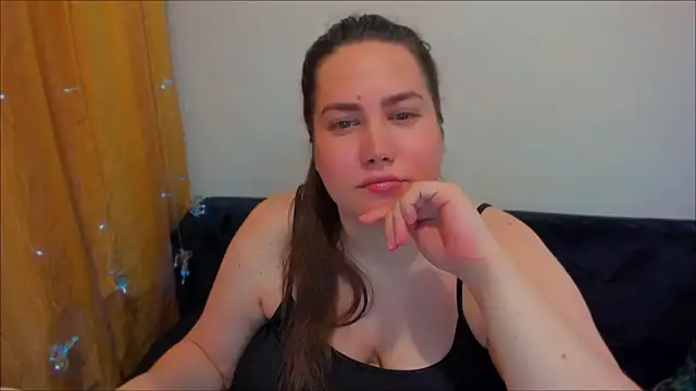  madalexa  online show from December 15, 2024, 5:10 pm