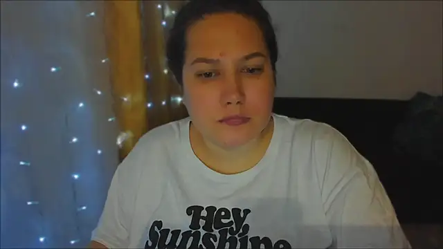  madalexa  online show from September 25, 2025, 5:49 pm