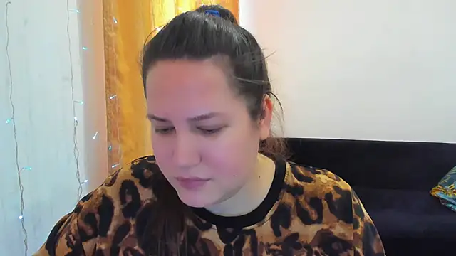  madalexa  online show from February 9, 2026, 12:20 pm