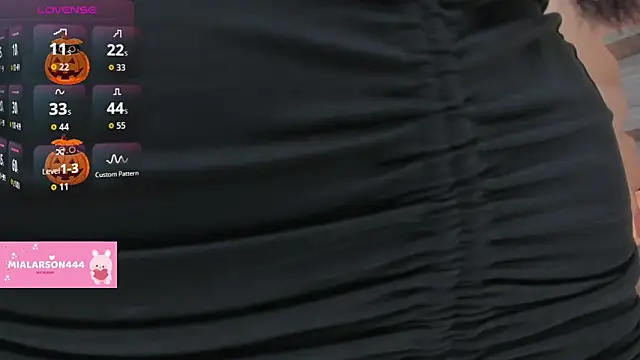 LARSONMIA online show from October 23, 2025, 12:26 pm