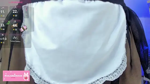 LARSONMIA online show from February 10, 2026, 12:31 pm