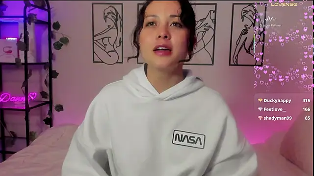 Megan Rodrigo online show from February 17, 2025, 10:25 pm