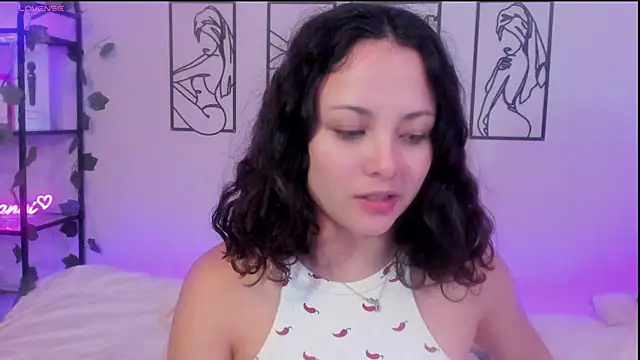 Megan Rodrigo online show from March 7, 2025, 7:38 pm