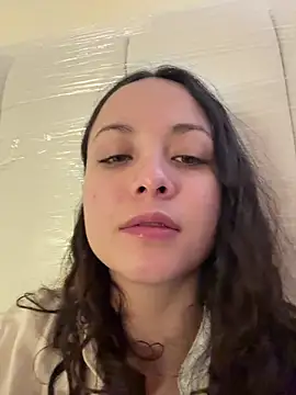 Megan Rodrigo online show from February 15, 2026, 12:47 pm