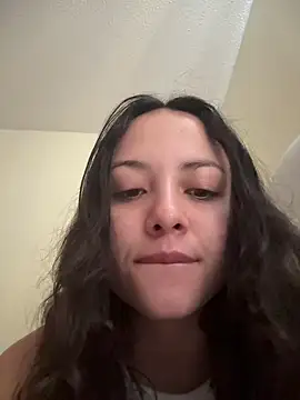 Megan Rodrigo online show from March 23, 2026, 1:04 pm