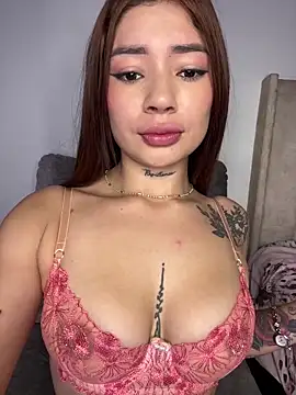 Roxanne 08 online show from March 12, 2025, 7:13 am