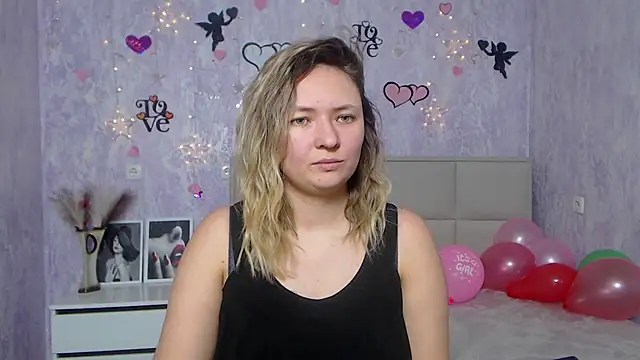 SallyVerda online show from February 1, 2025, 10:02 pm