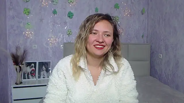 SallyVerda online show from March 19, 2025, 12:59 am