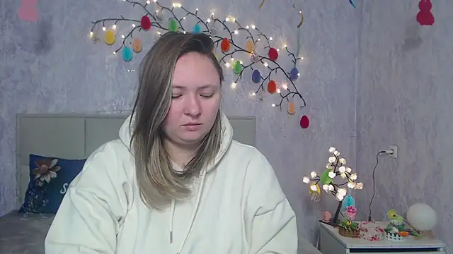 SallyVerda online show from April 10, 2026, 5:34 am