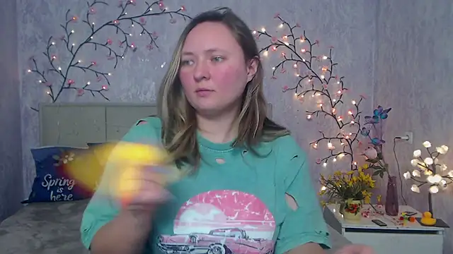 SallyVerda online show from April 21, 2026, 5:50 pm