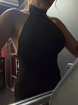 Amber Martins  online show from February 27, 2025, 1:59 am