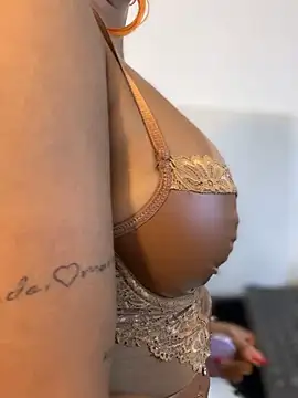 Amber Martins  online show from February 23, 2026, 9:17 am