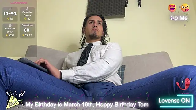 Tom blunt96 online show from March 18, 2025, 5:20 am