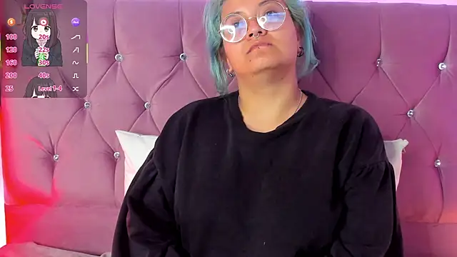 lucky-leah online show from March 18, 2025, 9:42 am