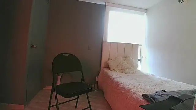 arteverena online show from March 1, 2025, 9:04 pm