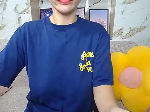 Love bug15 online show from October 3, 2025, 3:14 am