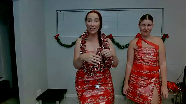 C1eopatra online show from December 15, 2024, 6:26 pm