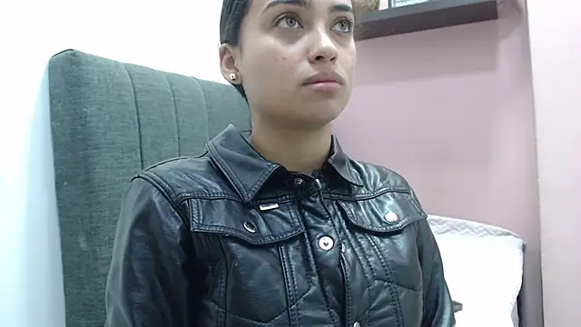 kate stam online show from December 3, 2025, 1:42 pm