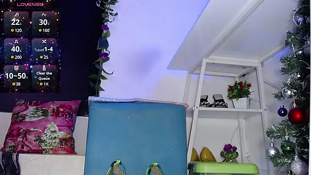 SUZZET 22 online show from December 7, 2024, 4:58 pm