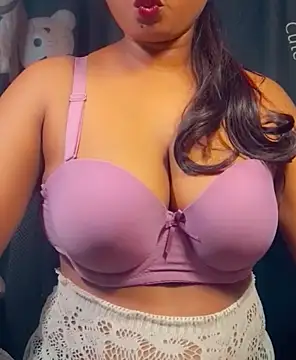 Snapshot of SLteena chatting on March 2, 2026, 3:41 pm SLteena online show from March 2, 2026, 3:41 pm