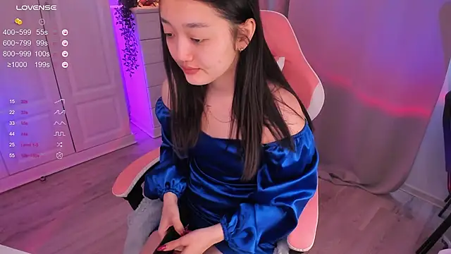 FreyaRaya online show from December 14, 2024, 8:34 am