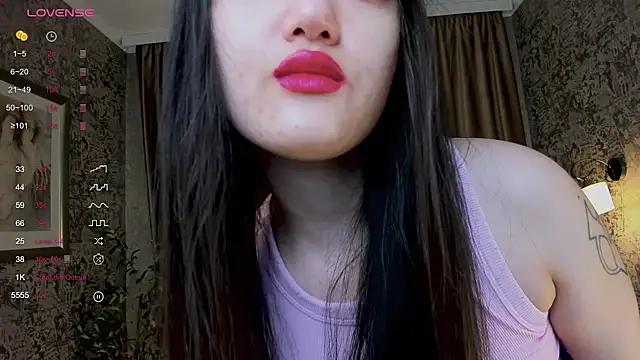 FreyaRaya online show from October 5, 2025, 3:16 am