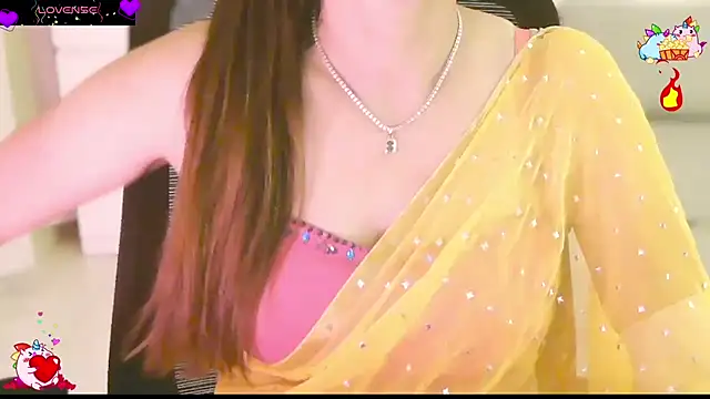  Blue Ruubyy  online show from April 10, 2026, 1:27 pm