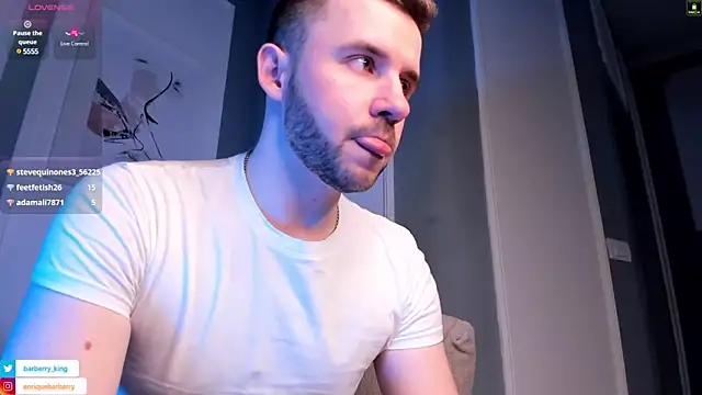 EnriqueBarberry online show from January 8, 2025, 9:21 am