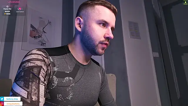 EnriqueBarberry online show from February 26, 2025, 6:15 am