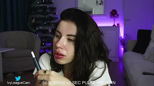 ivyleague  online show from December 20, 2024, 6:29 am