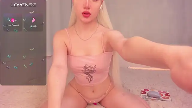 Mila Sweeet online show from September 10, 2025, 8:03 am