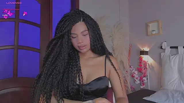 nayah   online show from January 17, 2025, 7:49 pm