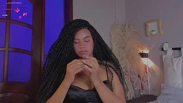 nayah   online show from January 17, 2025, 11:07 pm