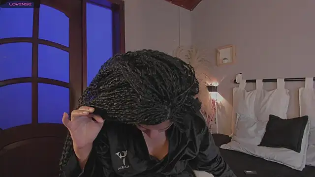 nayah   online show from January 18, 2025, 12:26 pm