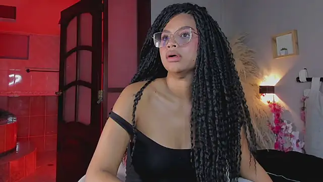 nayah   online show from February 7, 2025, 11:45 pm