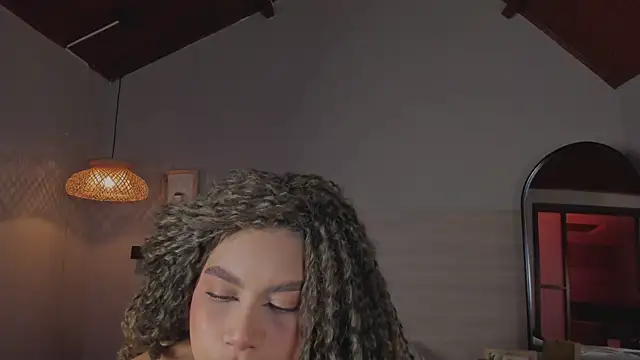 nayah   online show from March 20, 2025, 7:57 pm