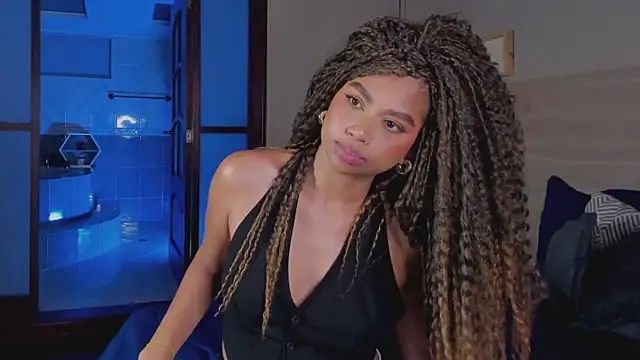 nayah   online show from October 11, 2025, 8:07 pm